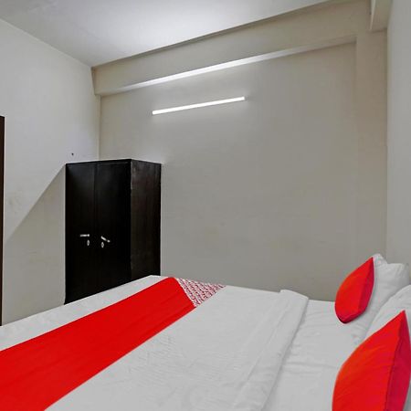 Hotel O Vrinda Residency ノイダ エクステリア 写真