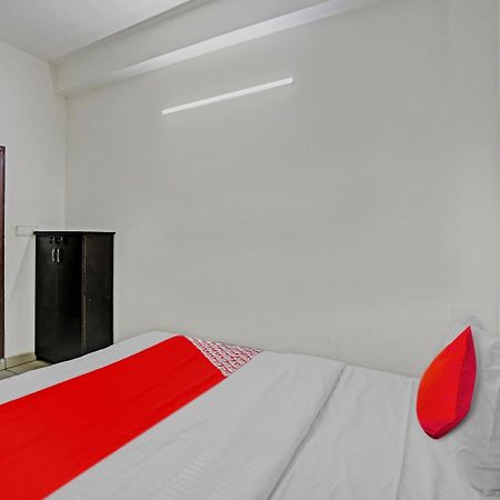 Hotel O Vrinda Residency ノイダ エクステリア 写真