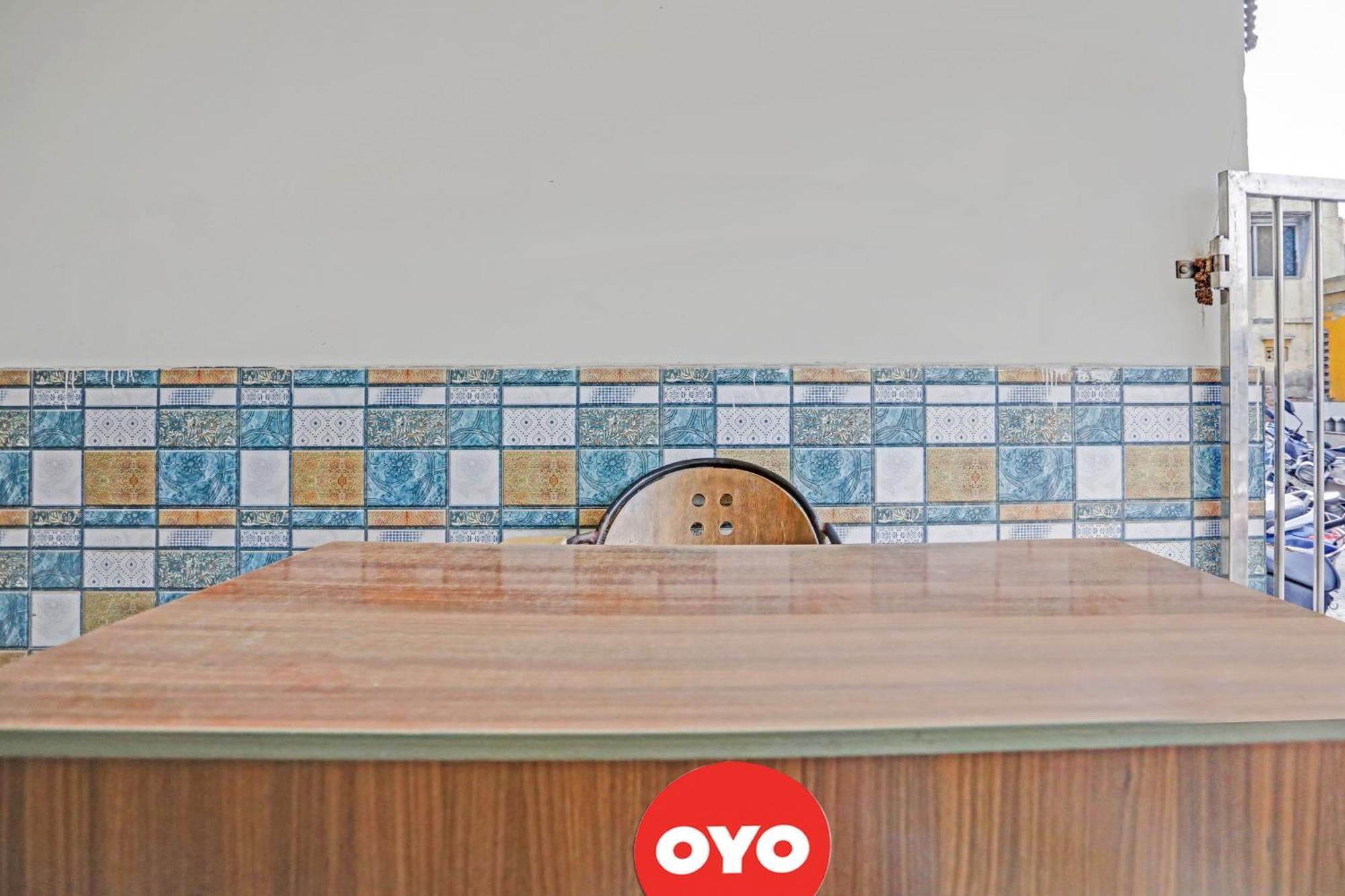 Hotel O Vrinda Residency ノイダ エクステリア 写真