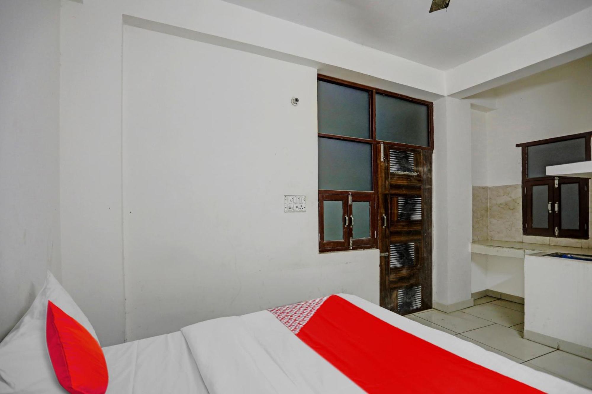 Hotel O Vrinda Residency ノイダ エクステリア 写真