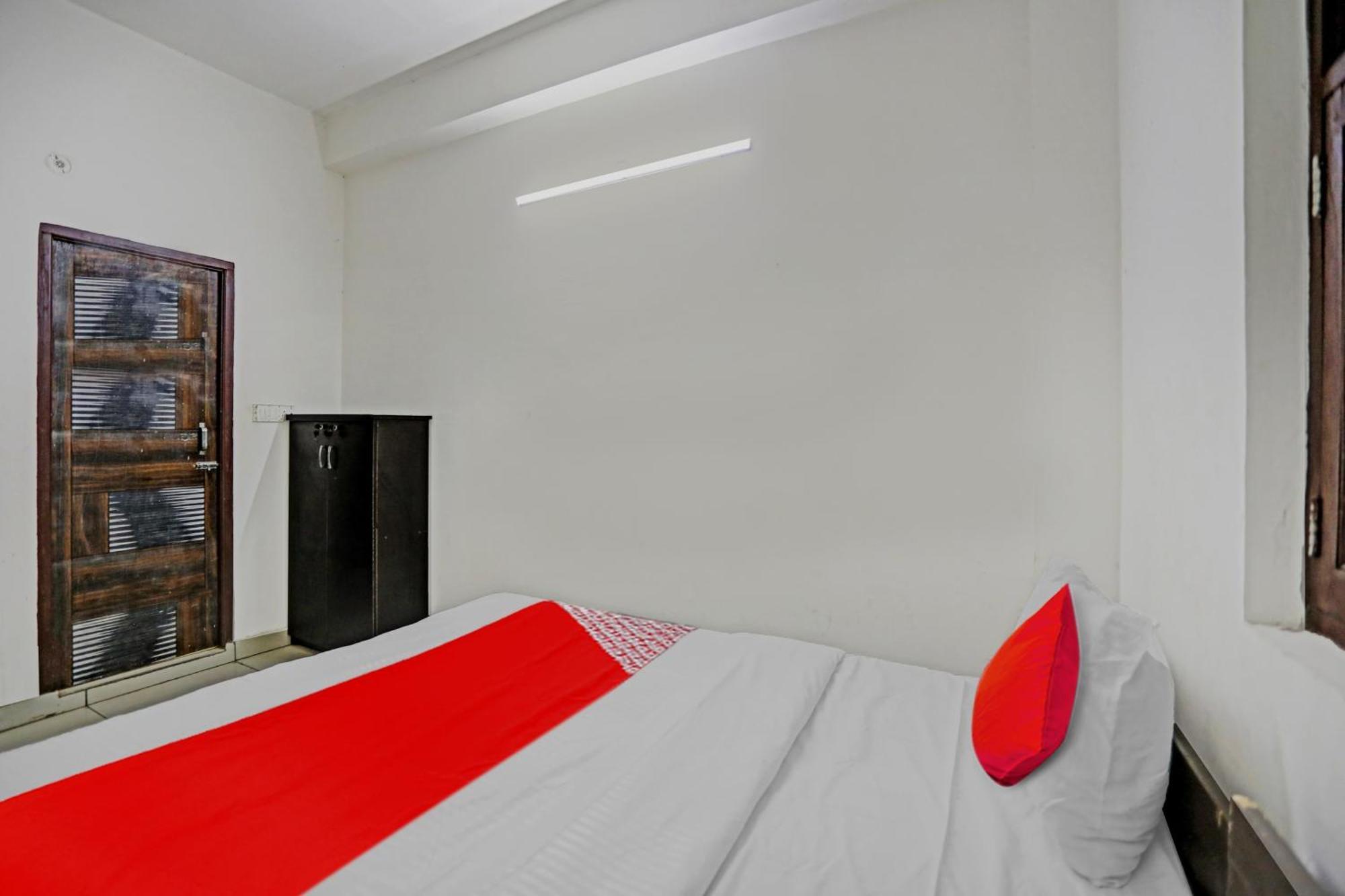 Hotel O Vrinda Residency ノイダ エクステリア 写真