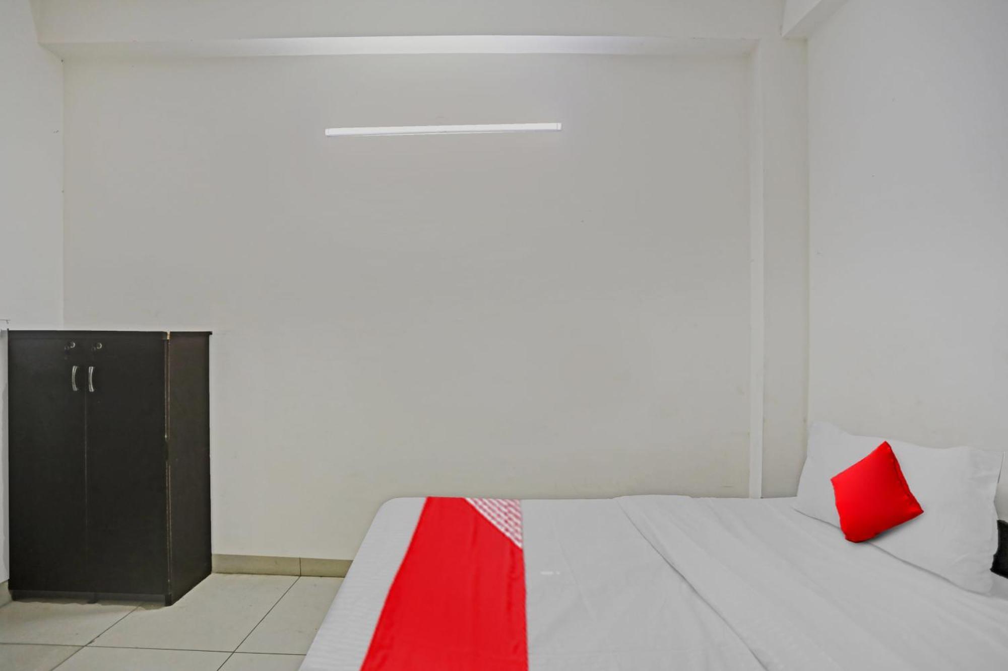 Hotel O Vrinda Residency ノイダ エクステリア 写真